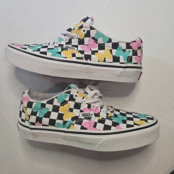 Vans Other - Vans Off the Wall Butterfly Checked Pattern 721356 Missy Shoes Size 1.5